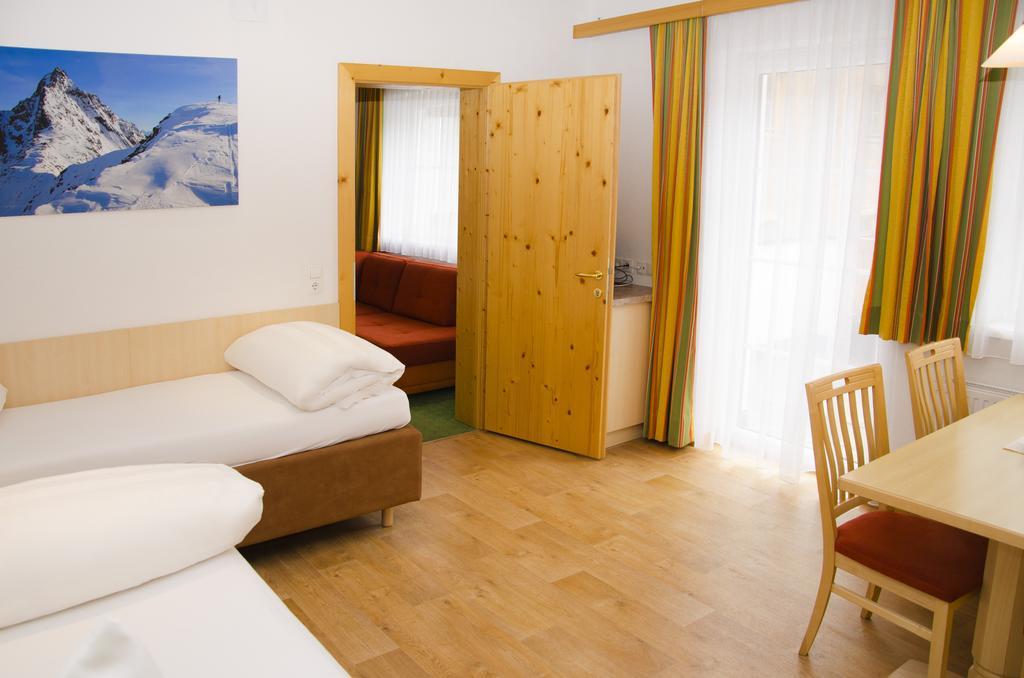 Hotel Garni Alpenblick Ischgl Luaran gambar